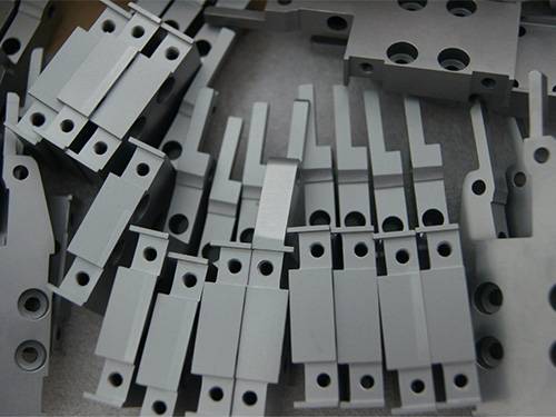 Plastic cutting processing