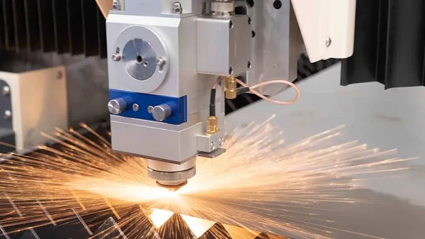 Choosing the Right Laser Cutting Head - Factors to Consider - 1